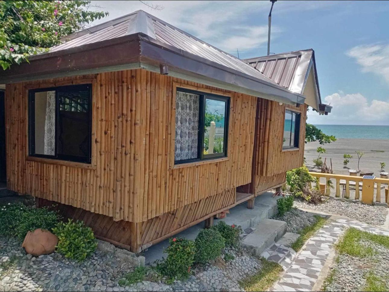Seabreeze Beachfront Home And Cottages New Management San Juan (La Union) Eksteriør bilde