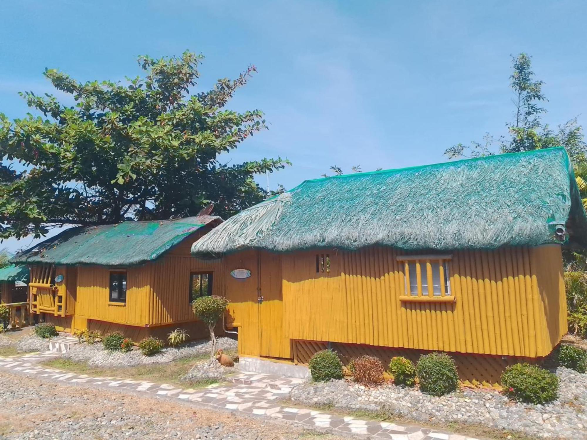 Seabreeze Beachfront Home And Cottages New Management San Juan (La Union) Eksteriør bilde